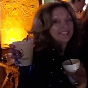 Meet your Posher, Denise